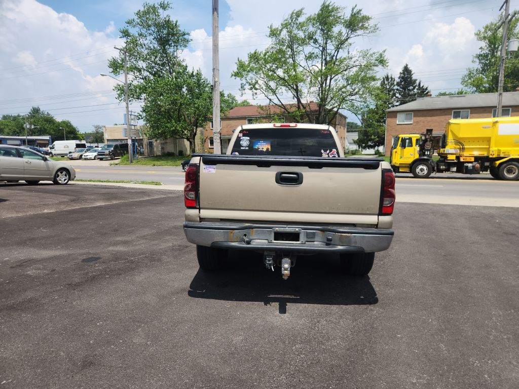 2004 Chevrolet Silverado 1500 Image 6