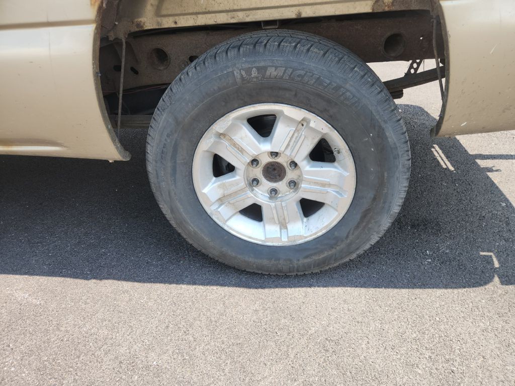 2004 Chevrolet Silverado 1500 Image 8