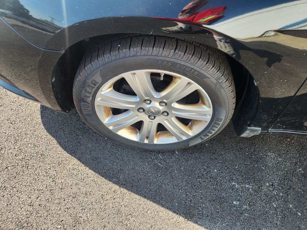 2012 Chrysler 200 Image 10