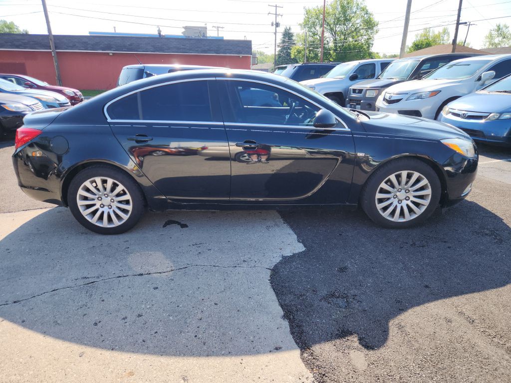 2011 Buick Regal Image 4