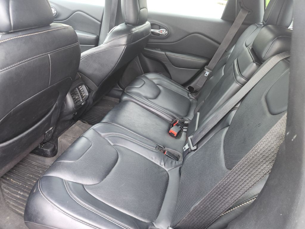 2014 Jeep Cherokee Image 11
