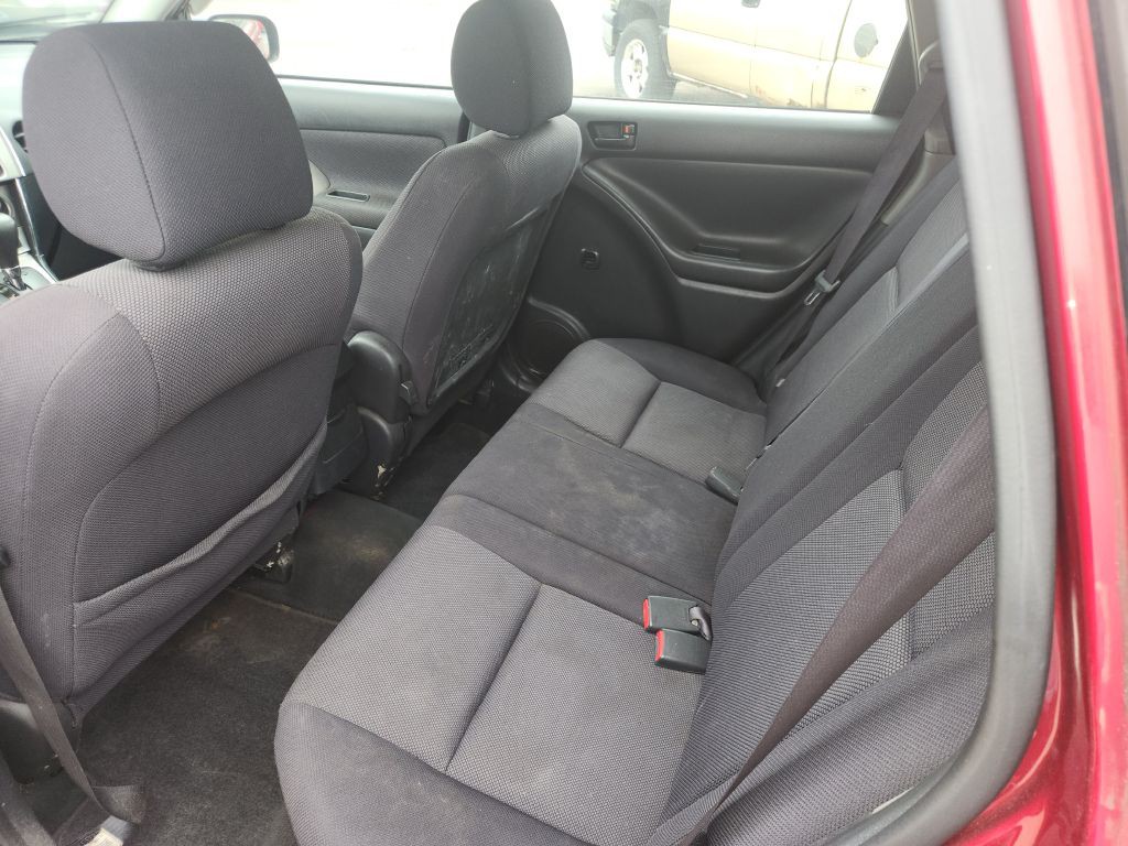 2003 Pontiac Vibe Image 12