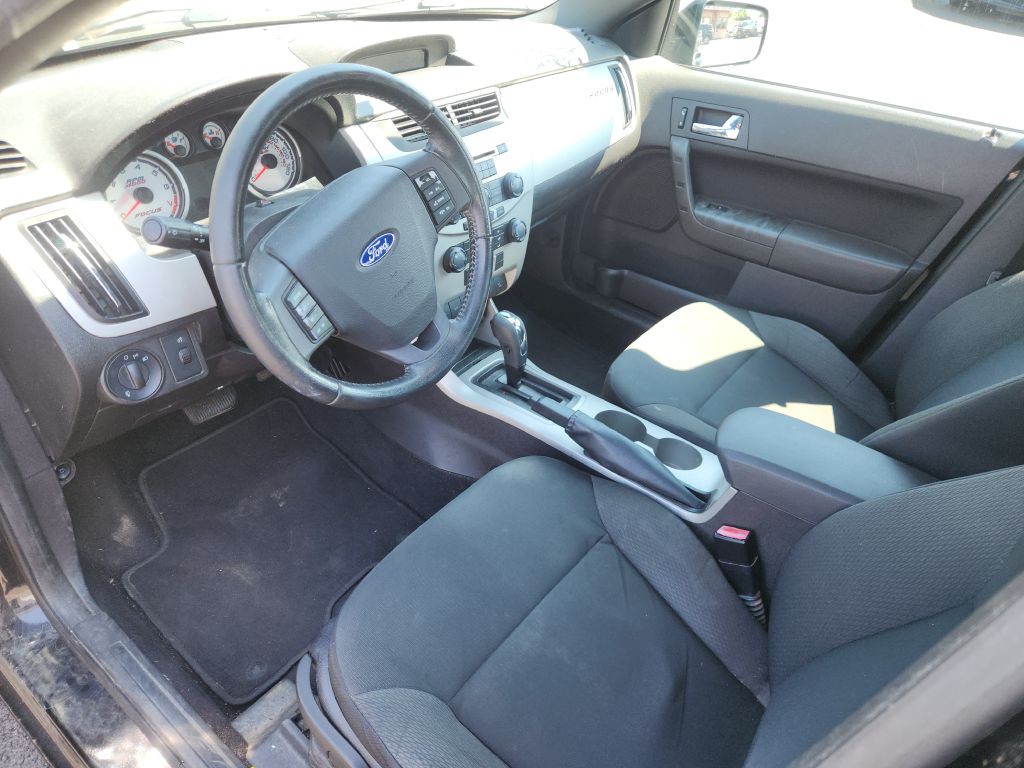2010 Ford Focus Image 13