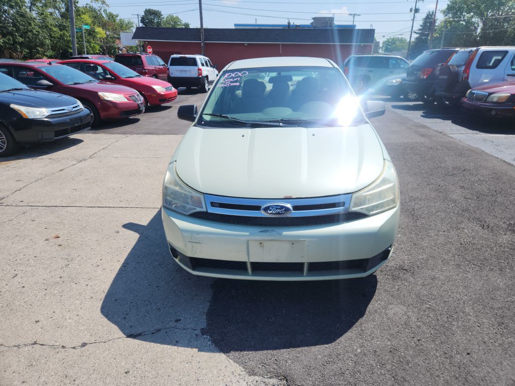 2010 Ford Focus Image 2