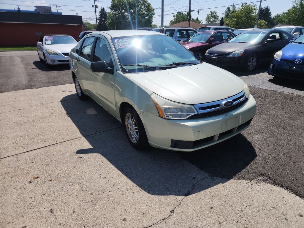 2010 Ford Focus Image 3
