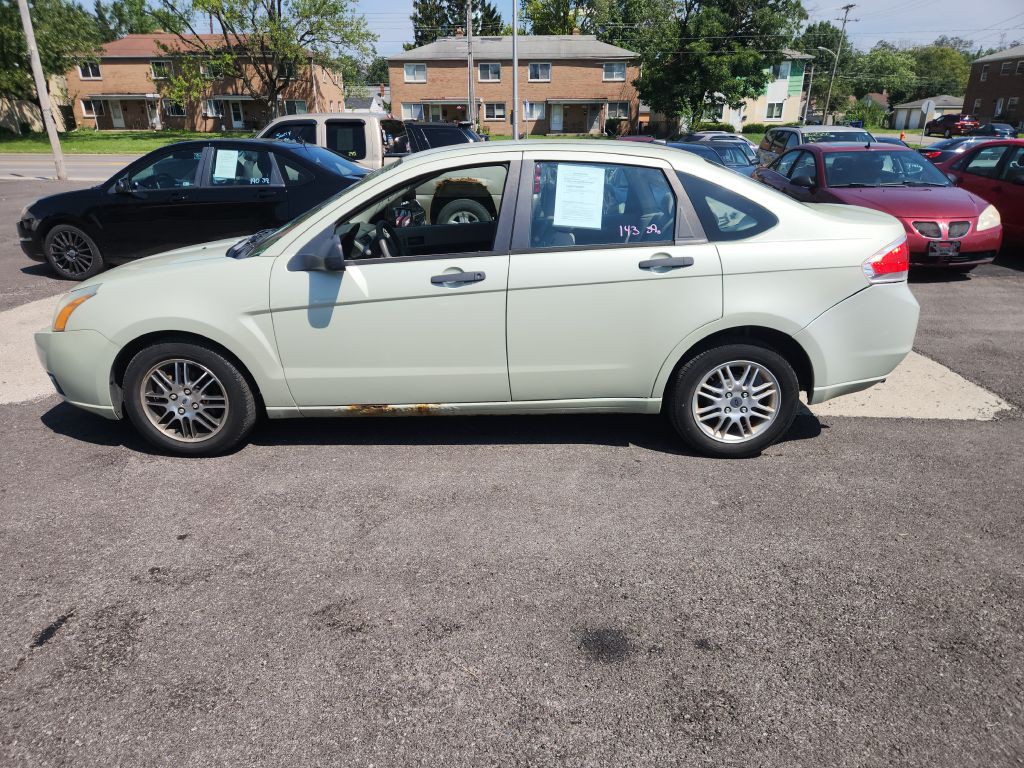 2010 Ford Focus Image 8