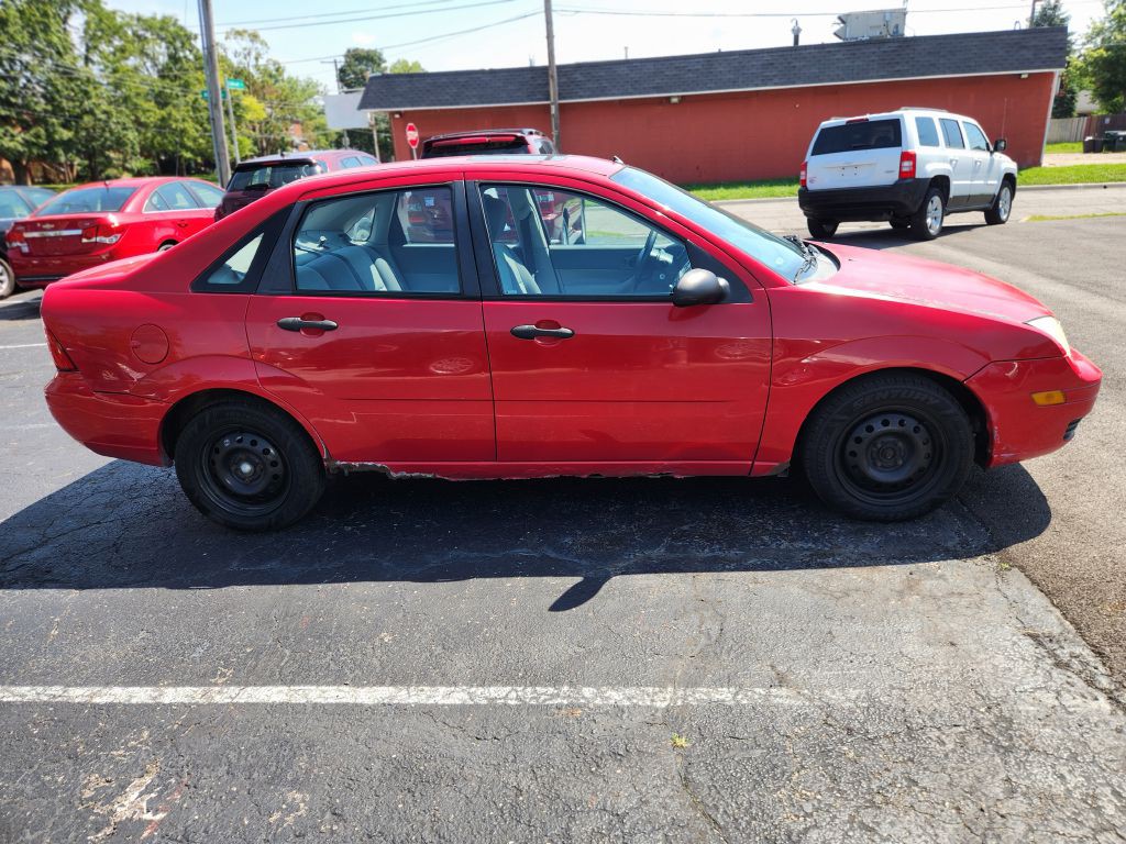 2005 Ford Focus Image 4