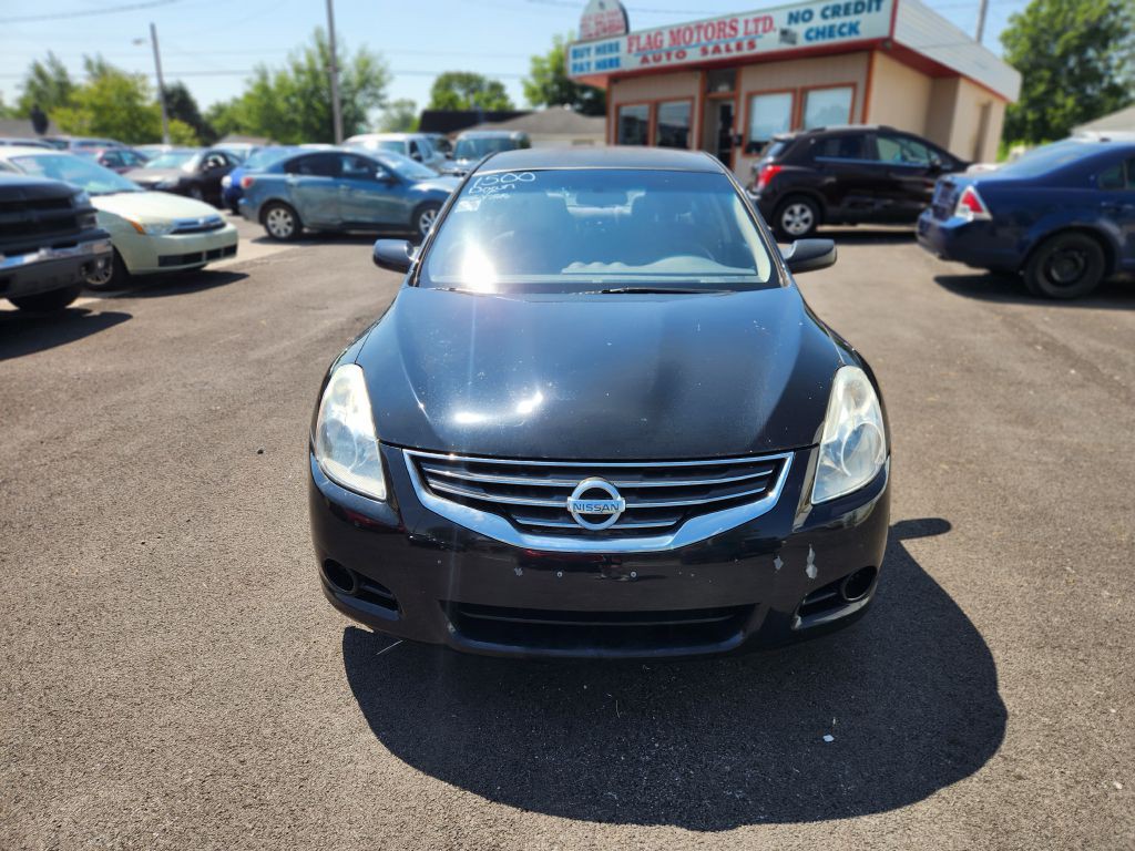 2010 Nissan Altima Image 2