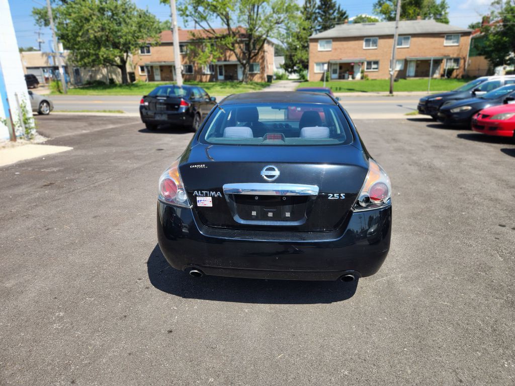 2010 Nissan Altima Image 6