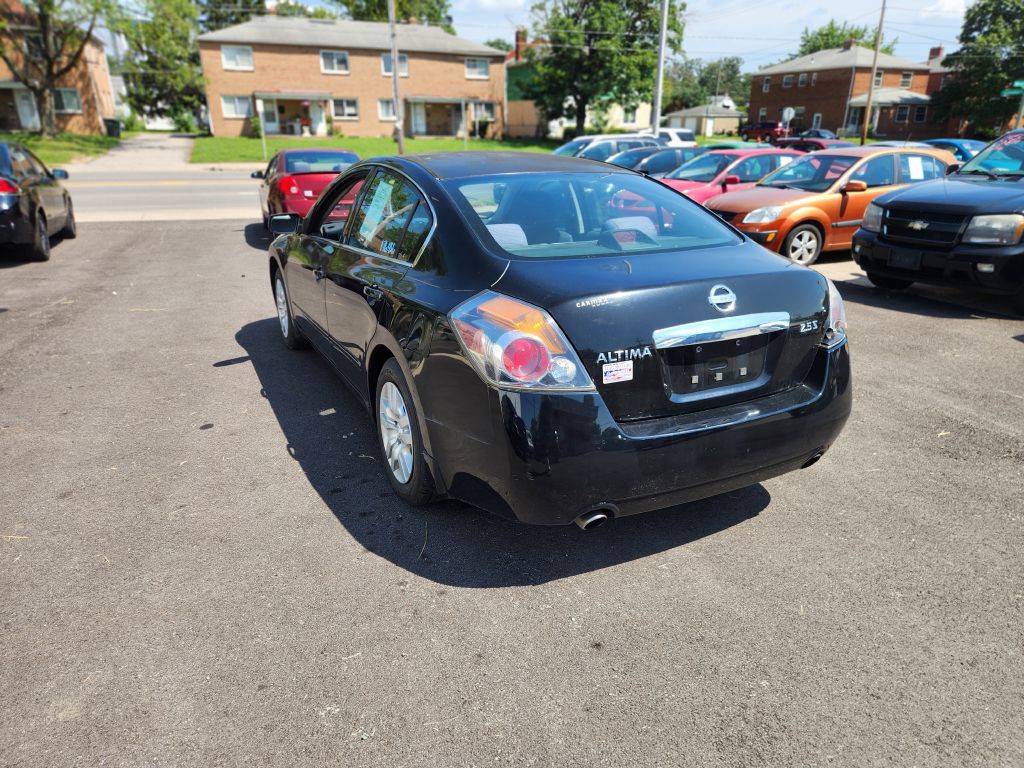 2010 Nissan Altima Image 7