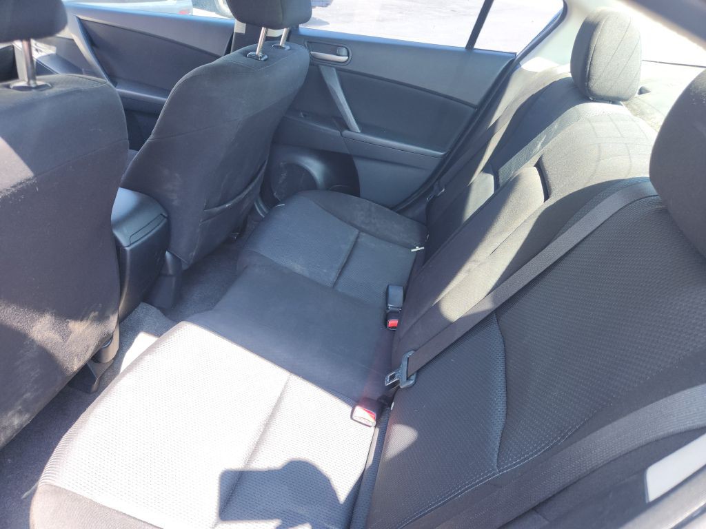 2011 Mazda Mazda3 Image 11