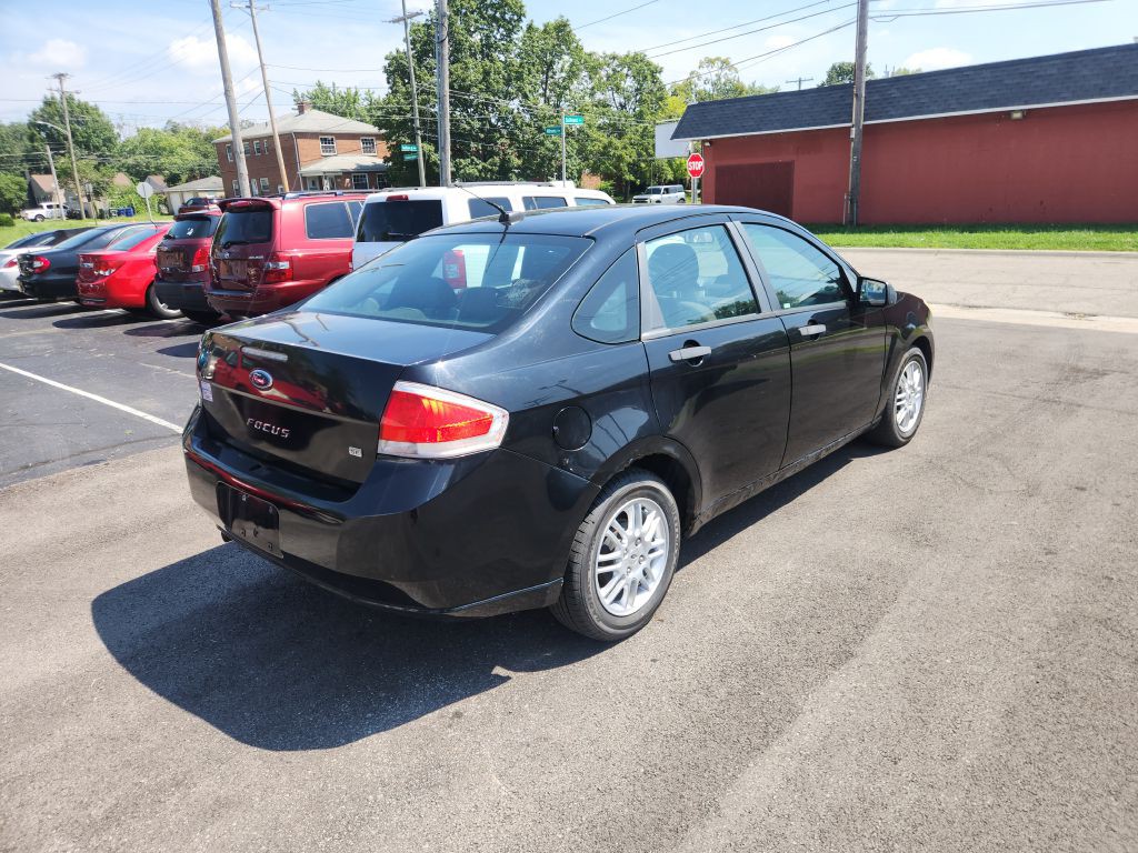 2010 Ford Focus Image 5
