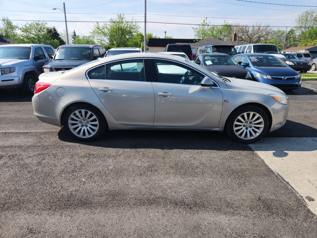 2011 Buick Regal Image 3