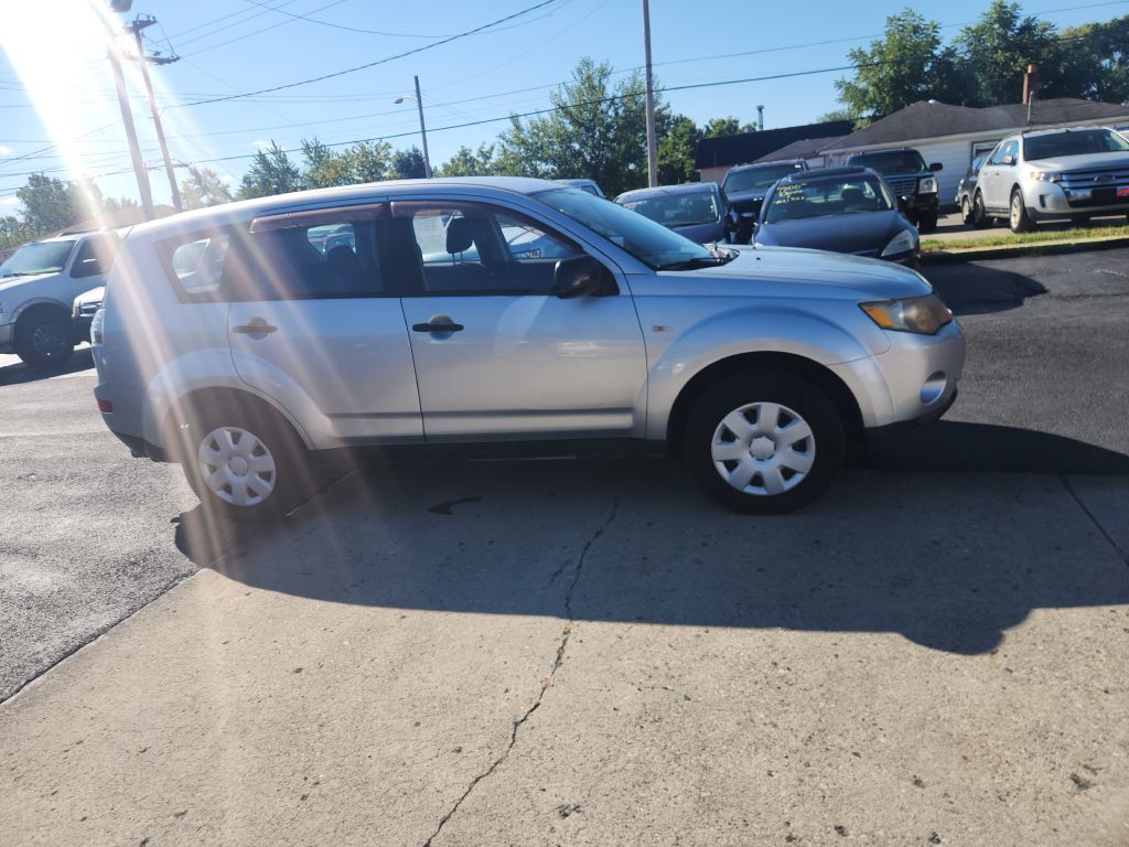 2007 Mitsubishi Outlander Image 4