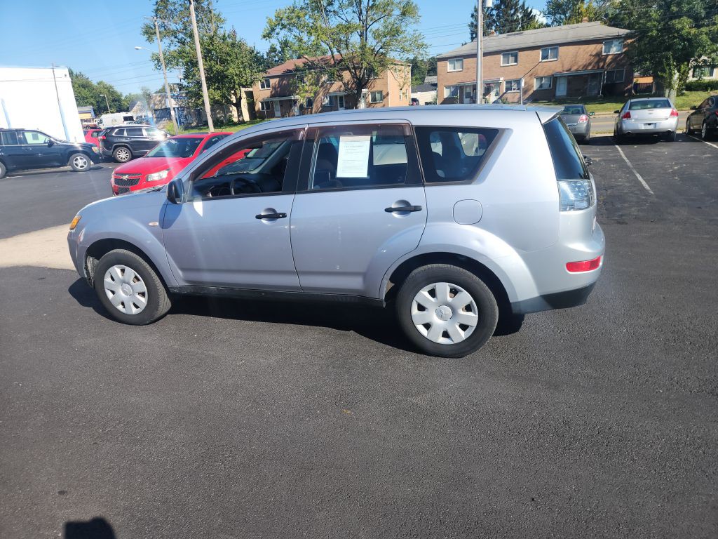 2007 Mitsubishi Outlander Image 8