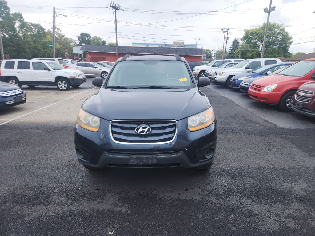 2011 Hyundai Santa Fe Image 2