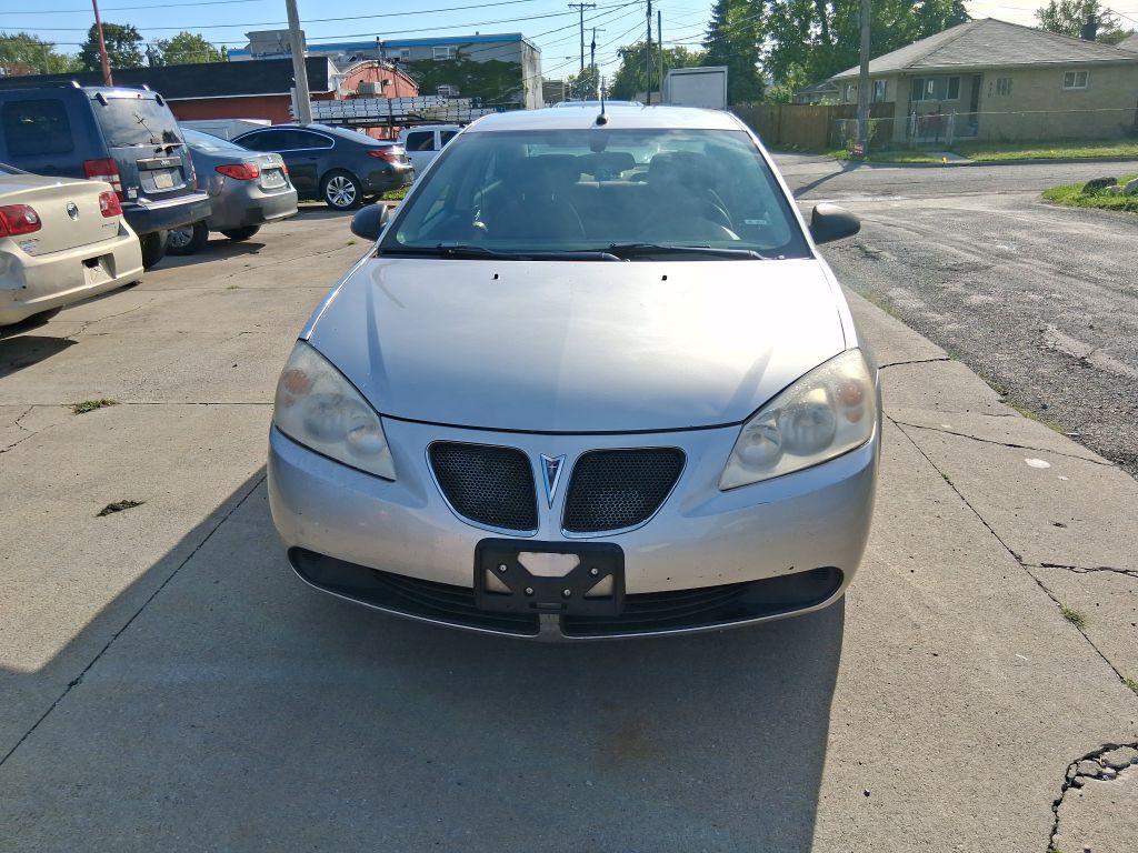 2008 Pontiac G6 Image 2