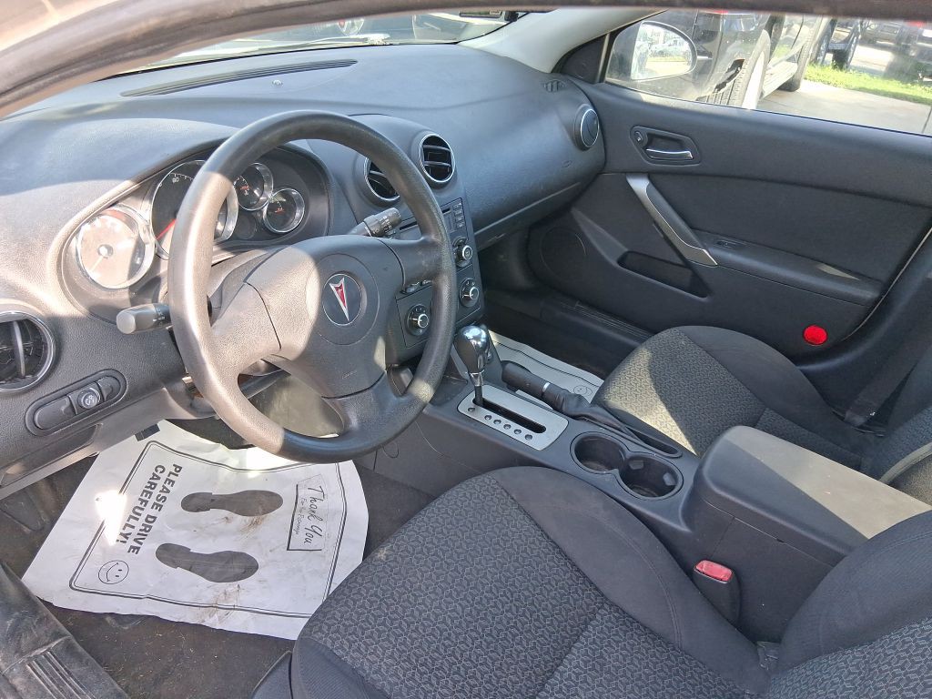 2008 Pontiac G6 Image 12