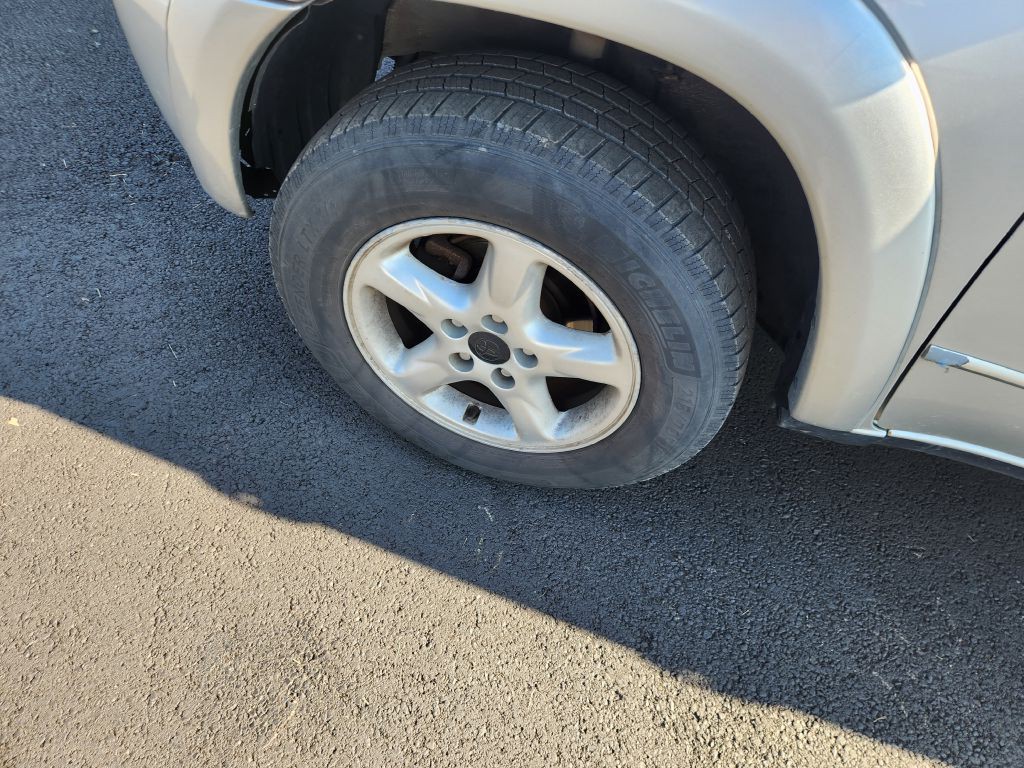 2002 Toyota Rav4 Image 10