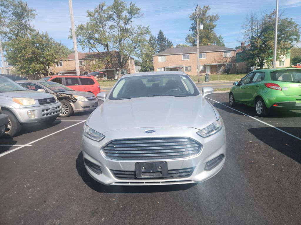 2015 Ford Fusion Image 2