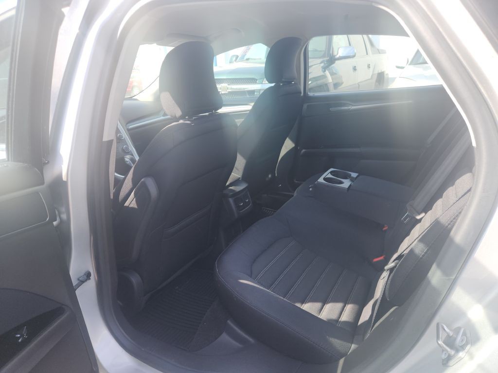 2015 Ford Fusion Image 11