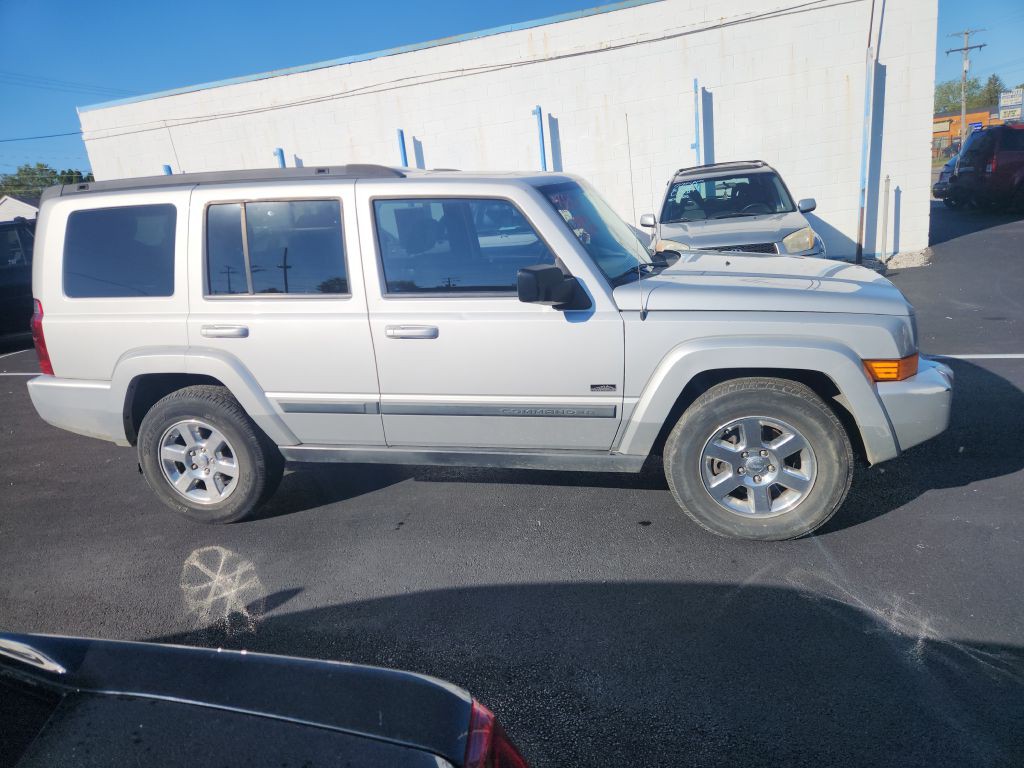 2007 Jeep Commander Image 4