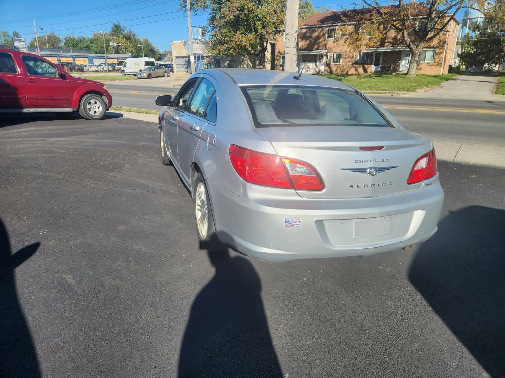 2009 Chrysler Sebring Image 7