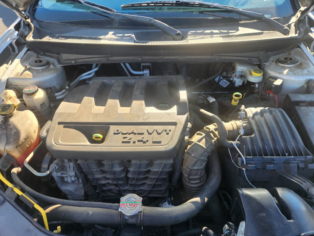 2009 Chrysler Sebring Image 13