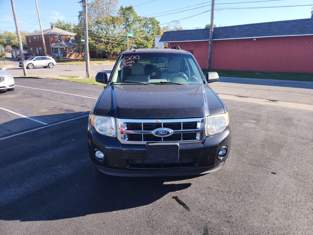 2011 Ford Escape Image 2