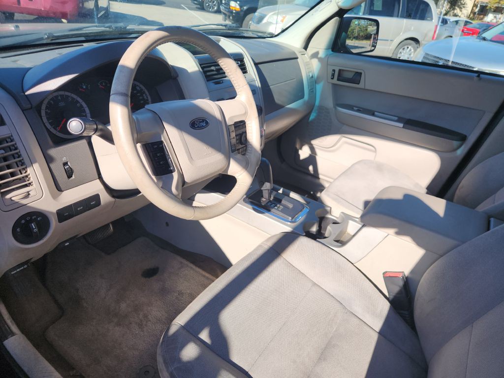 2011 Ford Escape Image 13