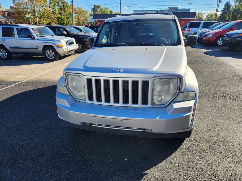 2008 Jeep Liberty Image 2