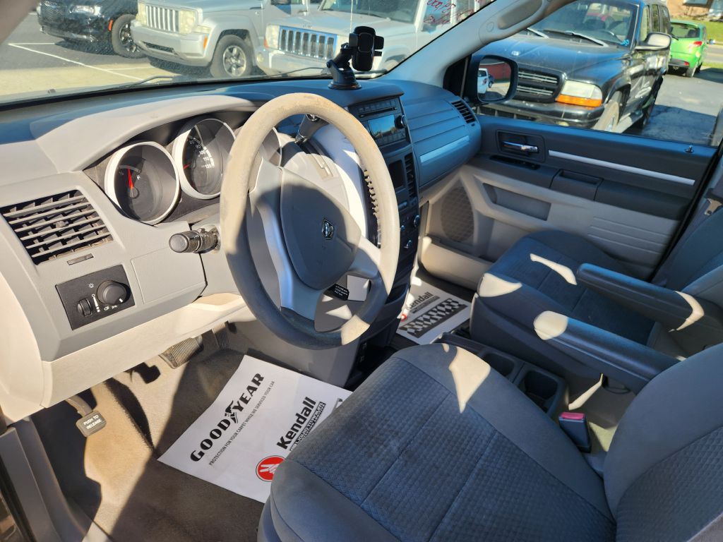 2010 Dodge Grand Caravan Image 13