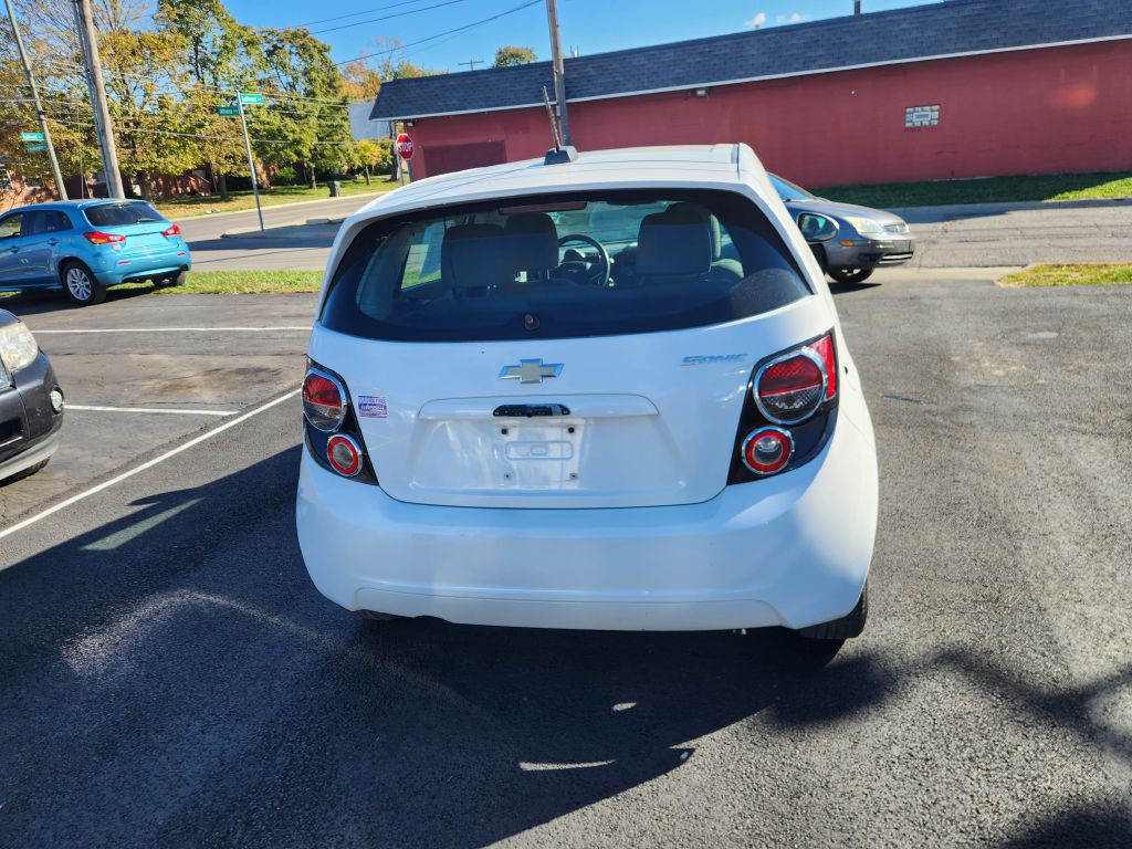 2015 Chevrolet Sonic Image 6