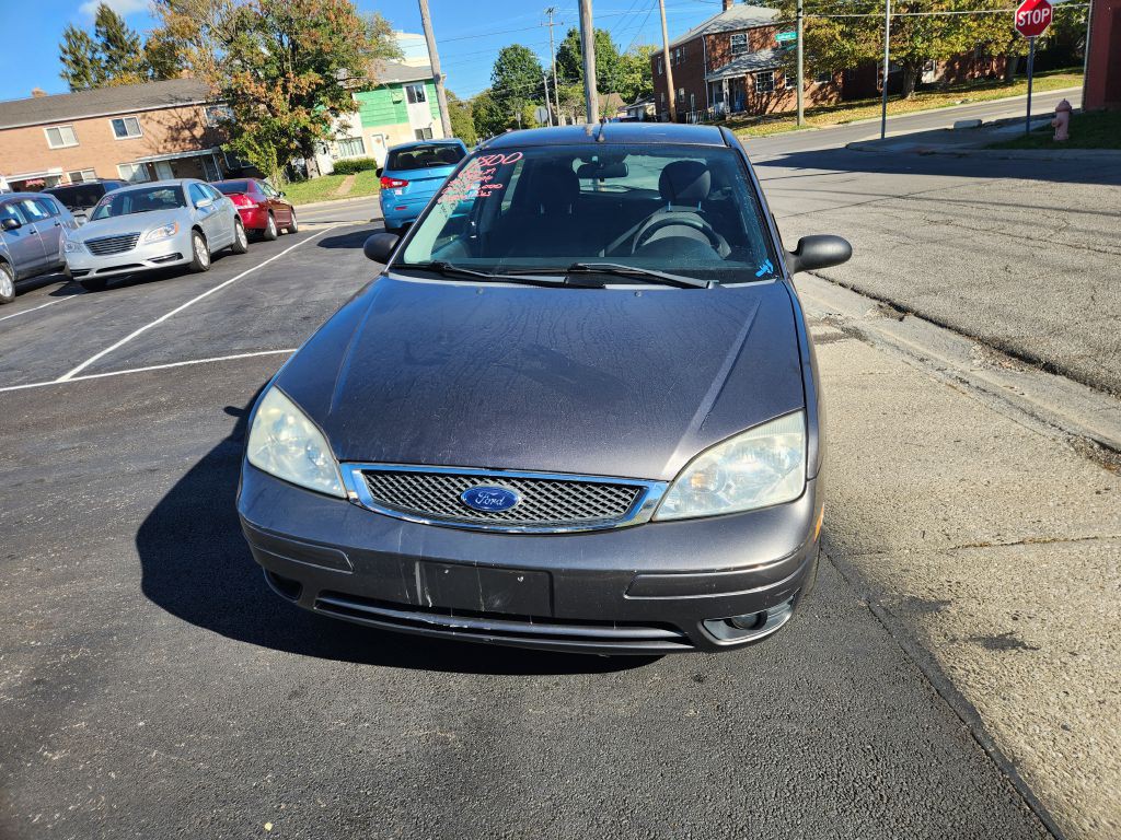 2007 Ford Focus Image 2