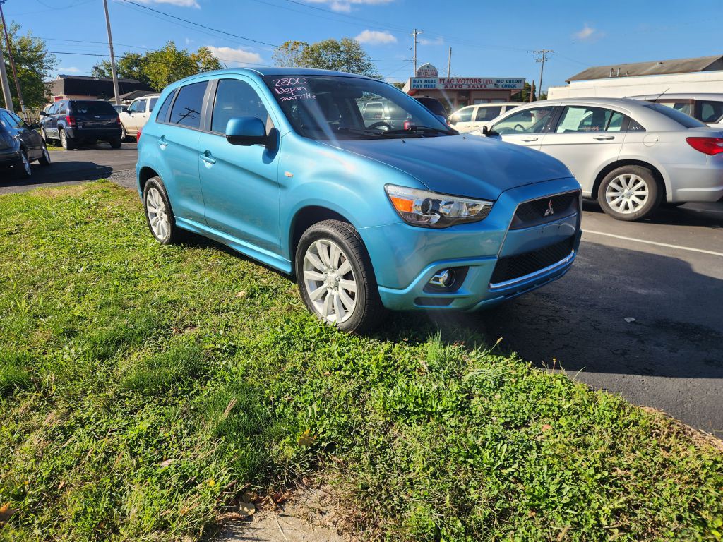2011 Mitsubishi Outlander Image 3