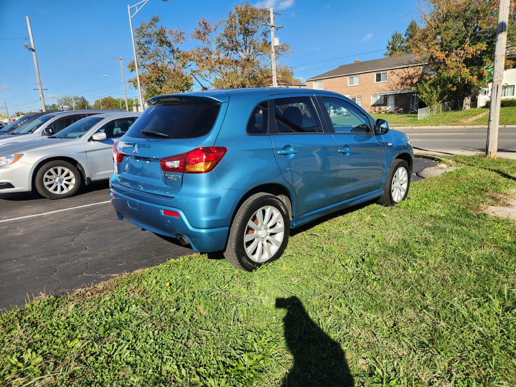 2011 Mitsubishi Outlander Image 5