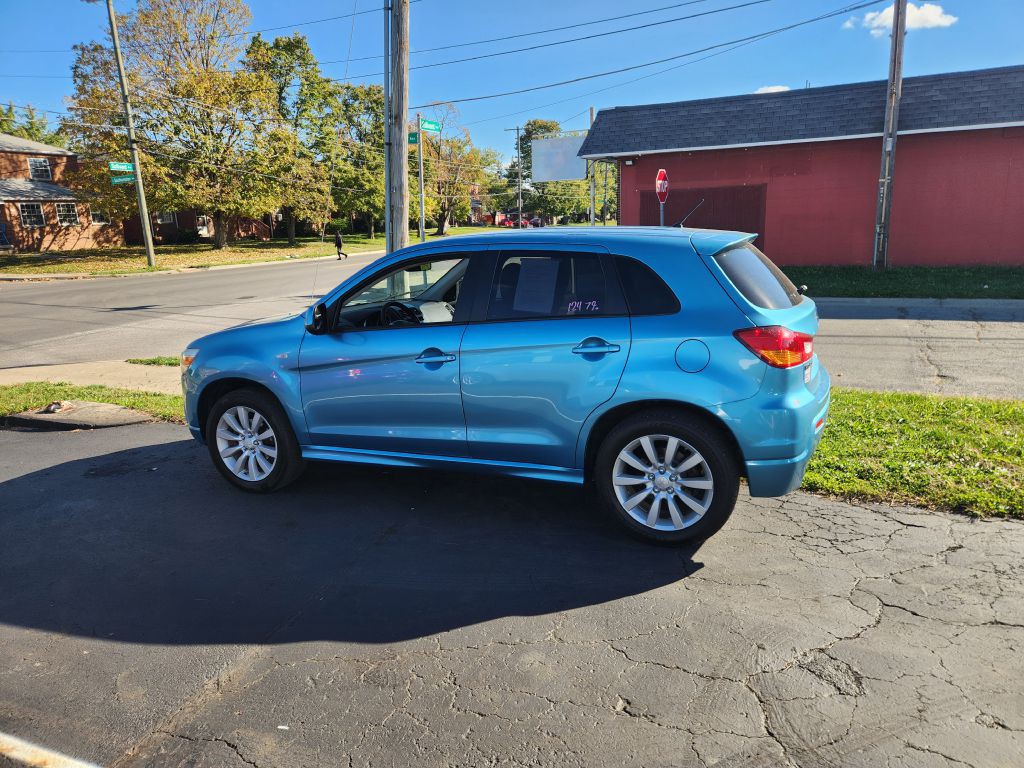2011 Mitsubishi Outlander Image 8