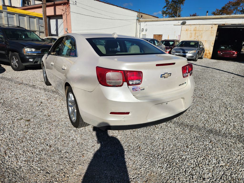 2013 Chevrolet Malibu Image 7