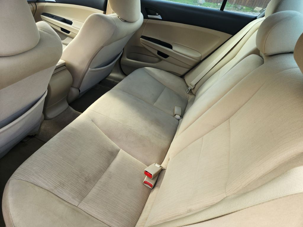2012 Honda Accord Image 11