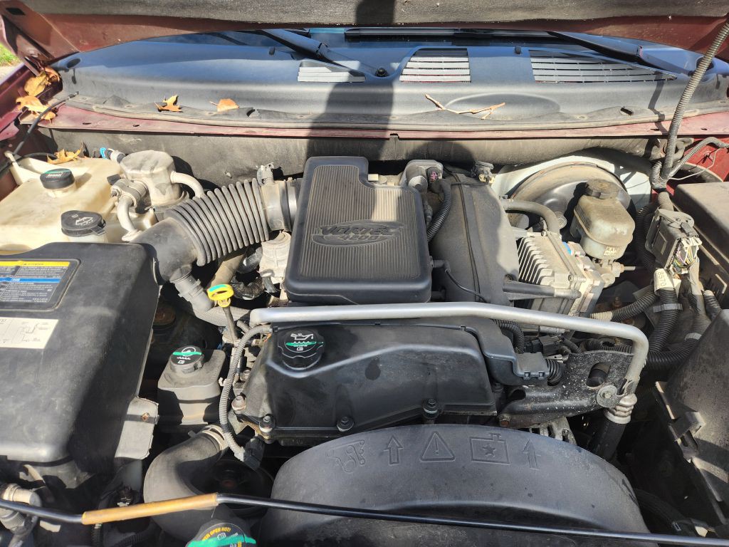 2004 GMC Envoy Image 14