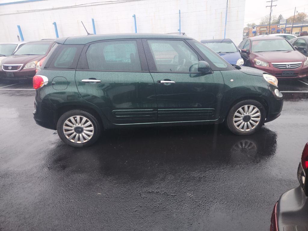 2014 FIAT 500L Image 4