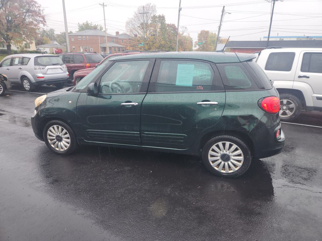 2014 FIAT 500L Image 8