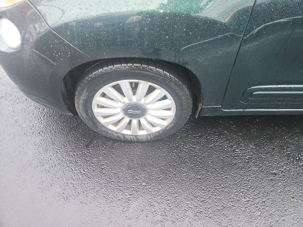 2014 FIAT 500L Image 10