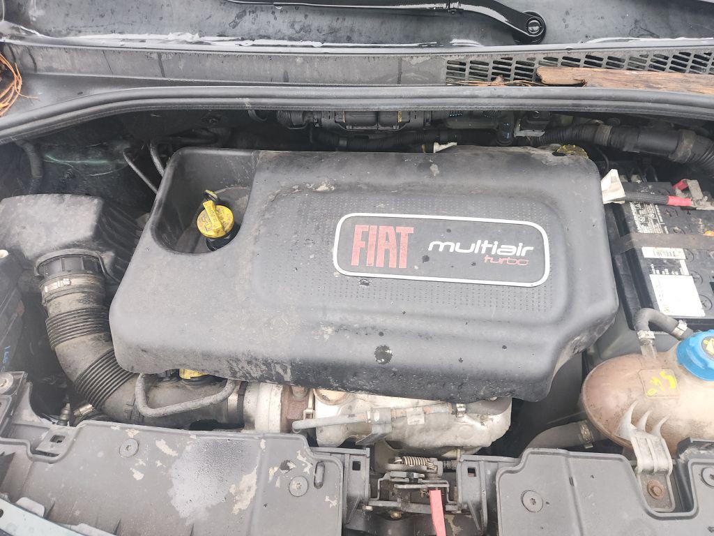 2014 FIAT 500L Image 13