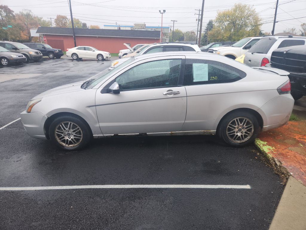 2009 Ford Focus Image 8