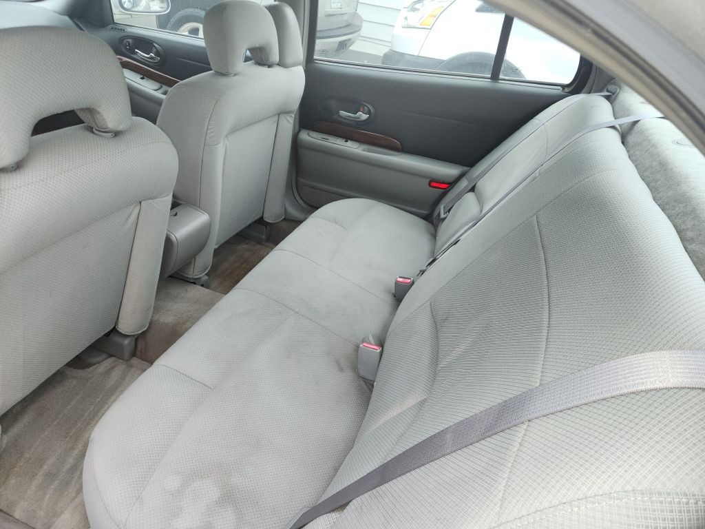 2004 Buick LeSabre Image 11
