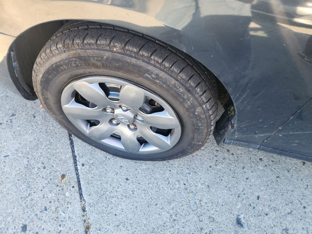 2009 Hyundai Elantra Image 10