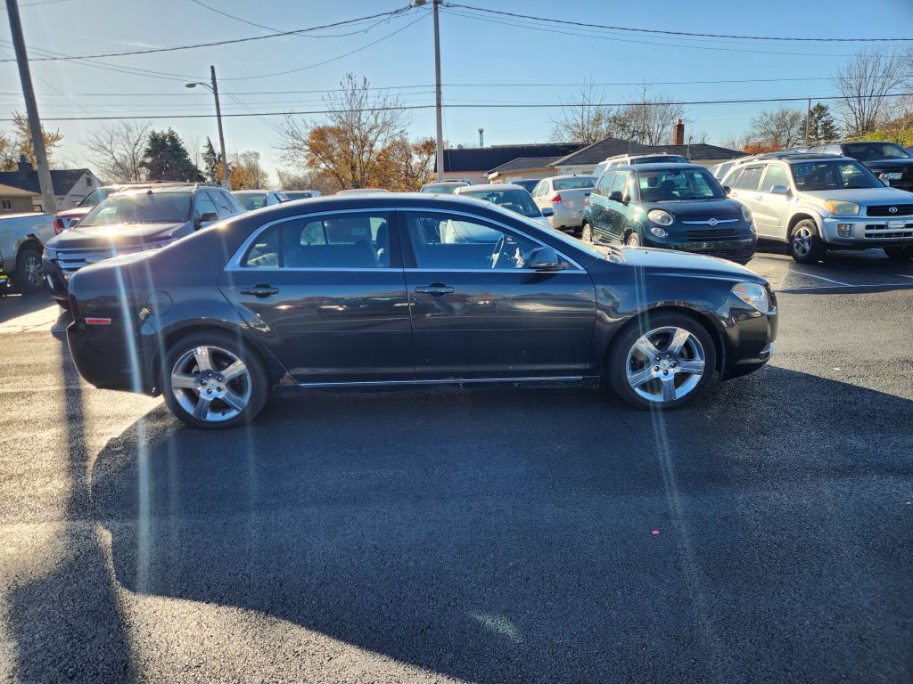 2011 Chevrolet Malibu Image 4