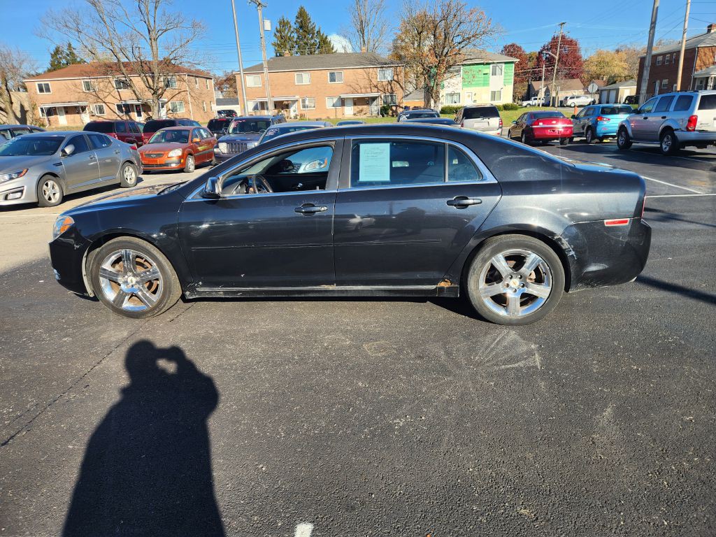 2011 Chevrolet Malibu Image 8