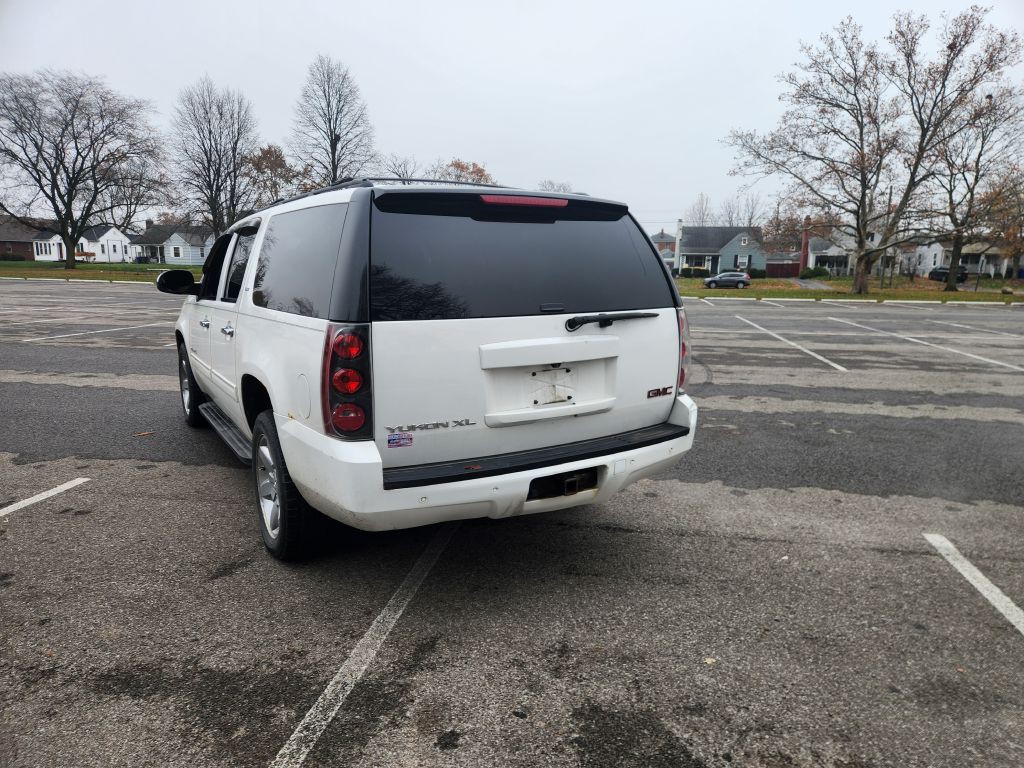 2013 GMC Yukon Image 7
